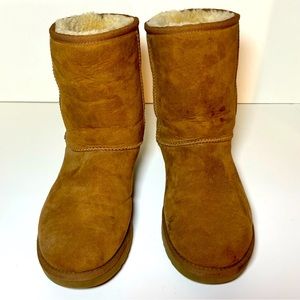 Ugg boots size 9
